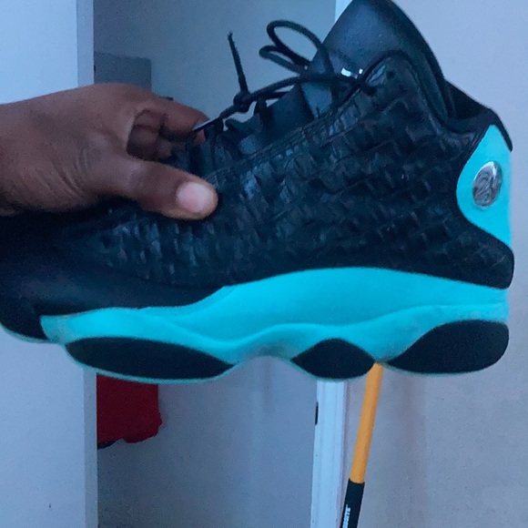Shoe
